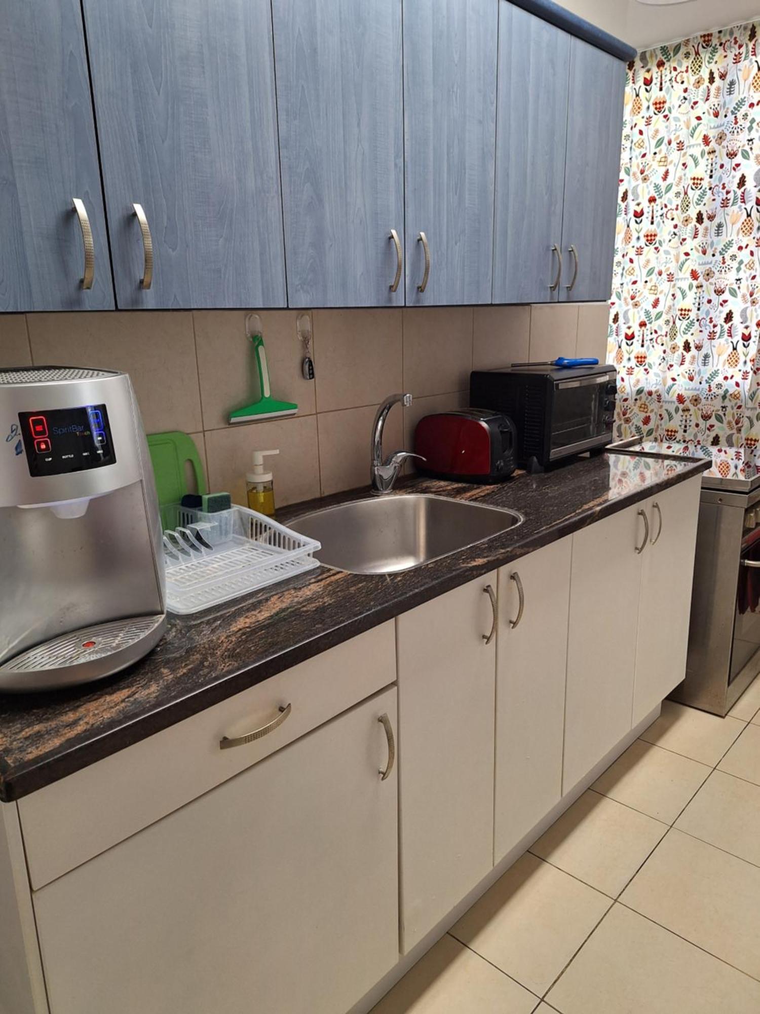 Amazing Apartment For 3 Guests Steps From The Beach Netanya Exterior foto