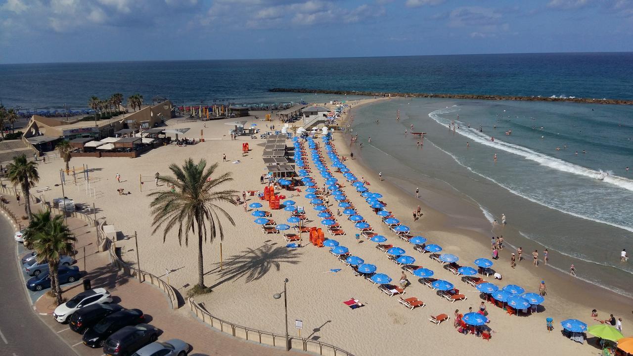 Amazing Apartment For 3 Guests Steps From The Beach Netanya Exterior foto